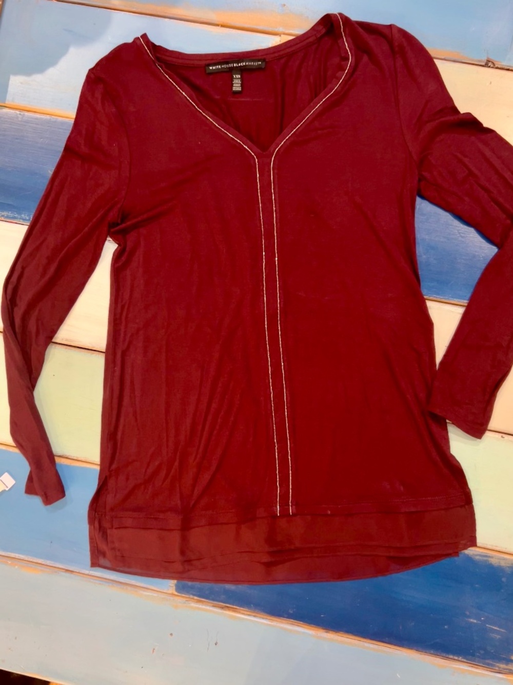 White House Black Market XXS Burgundy Long Sleeve V-Neck Sheer Hem Top